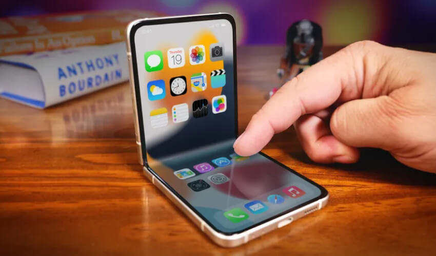 iPhone Flip Display