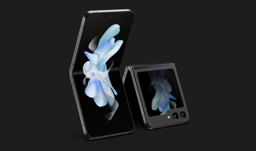 Samsung Galaxy Z Flip 5 - Pocketable Versatility